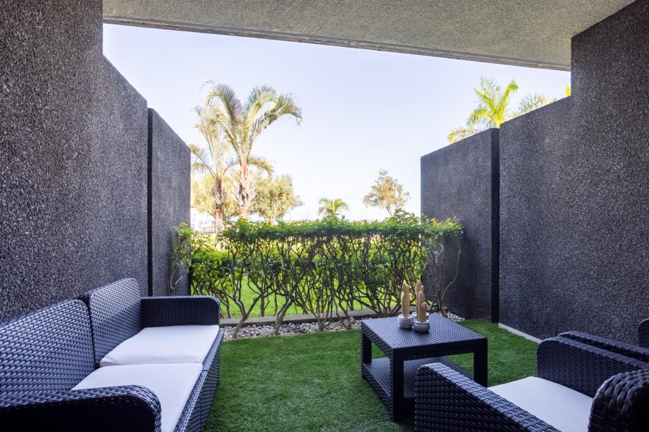 Home2Book Stunning La Quinta, Pool サンタ・ウルスラ エクステリア 写真